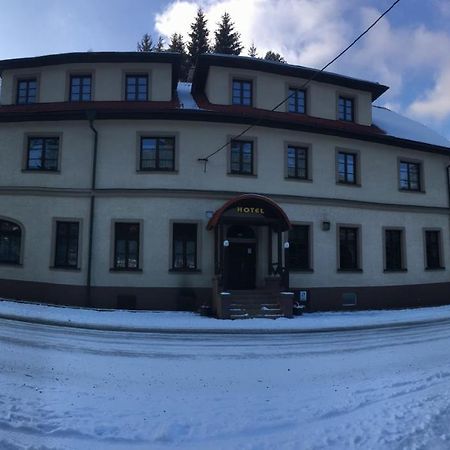 Hotel Salajka Horní Lomná Bagian luar foto
